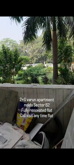 2.5 BHK Apartment For Sale in Varun Apartment Noida