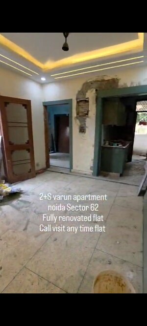 Parking in 2.5 BHK Apartment at Varun Apartment Noida, Sector 62 – for Sale