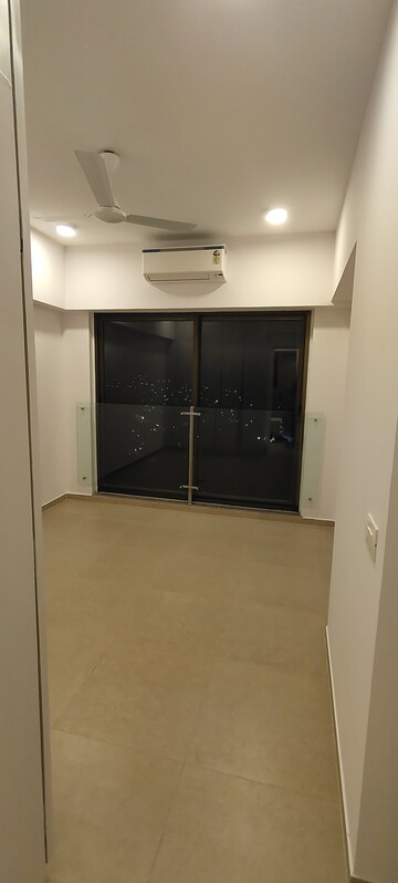 Bedroom in 3 BHK Apartment at Kanakia Silicon Valley, Powai – for Rent