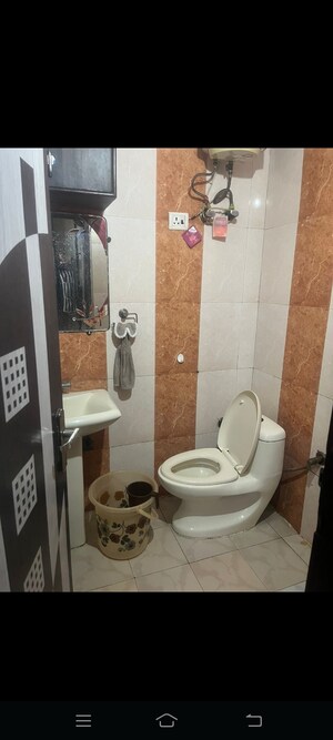 Bathroom in 3 BHK Builder Floor at Kanha Apartments Indirapuram, Shakti Khand 2 – for Rent