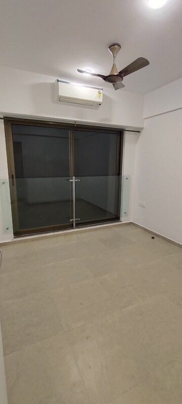 Bedroom in 2 BHK Apartment at Kanakia Silicon Valley, Powai – for Rent