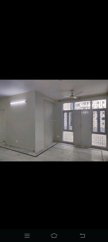 Room in 3 BHK Apartment at Ramprastha Platinum Height, Ramprastha Greens – for Sale