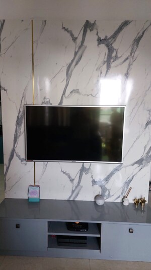 Furnished Amenities in 2 BHK Apartment at Majestique Towers, Kharadi – for Rent