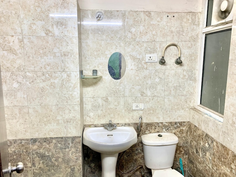 Bathroom, galaxy-north-avenue-ll 2 Bedroom 925 Sq.Ft. Apartment In Gaur City 2 Greater Noida 9460875