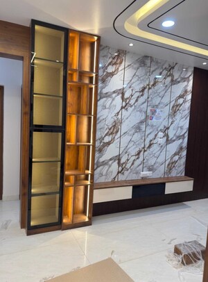 Room in 3 BHK Apartment at Prestige Beverly Hills, Kokapet – for Rent