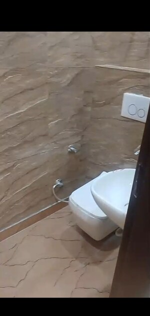 Furnished Amenities in 2 BHK Builder Floor at Dwarka Mor – for Sale