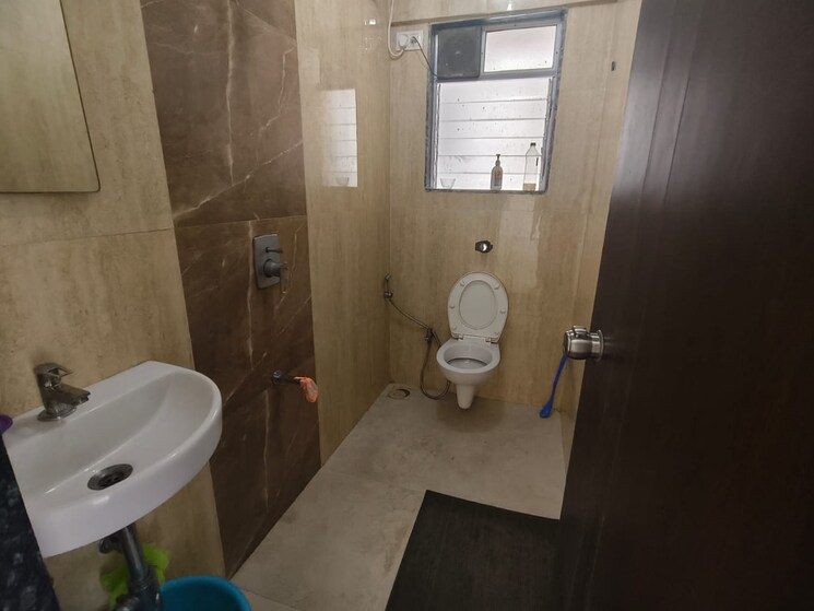 Bathroom, goregaon west 1 Bedroom 482 Sq.Ft. Apartment In Goregaon West Mumbai 9460887