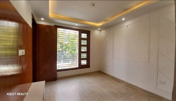 Bedroom, greater kailash i 3 Bedroom 2000 Sq.Ft. Builder Floor In Greater Kailash I Delhi 9460895