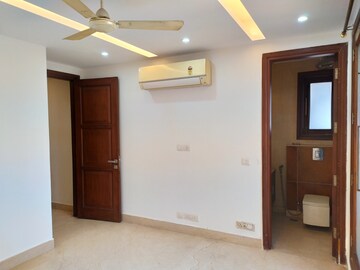 Master Bedroom in 3 BHK Builder Floor at Greater Kailash I – for Rent