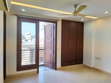 Master Bedroom in 3 BHK Builder Floor at Greater Kailash I – for Rent
