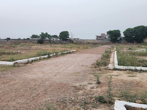  Plot For Sale in Knowledge Park V Greater Noida