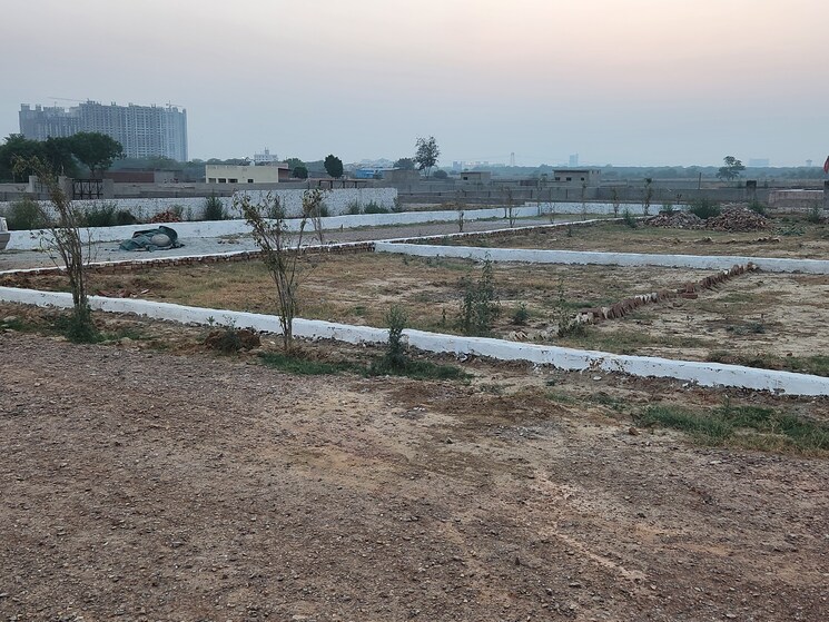 undefined, knowledge park v greater noida  300 Sq.Yd. Plot In Knowledge Park V Greater Noida Greater Noida 9460894