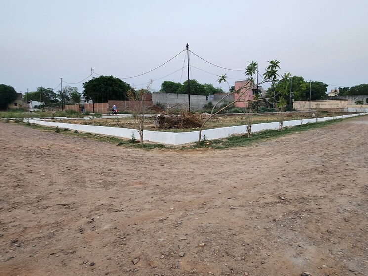 undefined, knowledge park v greater noida  300 Sq.Yd. Plot In Knowledge Park V Greater Noida Greater Noida 9460894