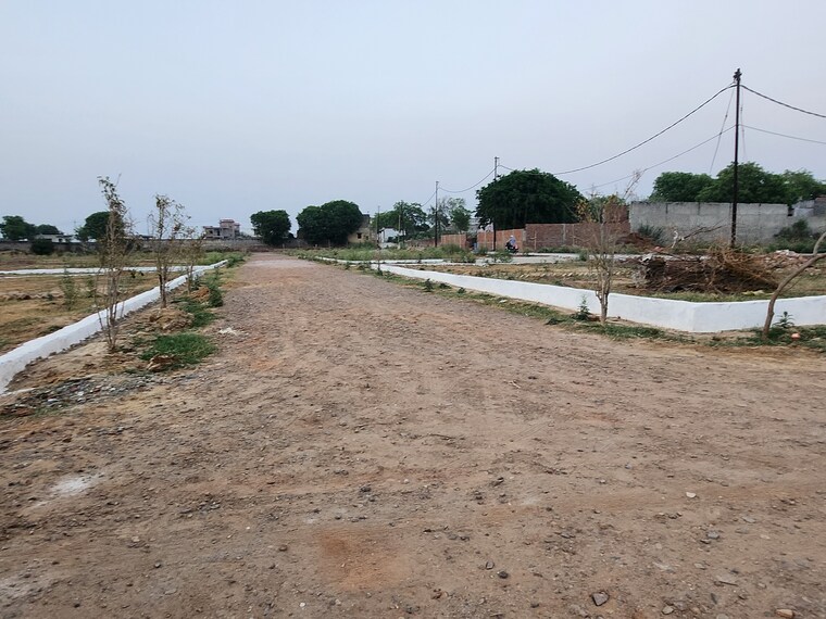 undefined, knowledge park v greater noida  300 Sq.Yd. Plot In Knowledge Park V Greater Noida Greater Noida 9460894