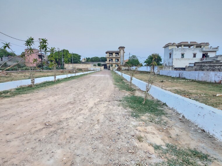 undefined, knowledge park v greater noida  300 Sq.Yd. Plot In Knowledge Park V Greater Noida Greater Noida 9460894