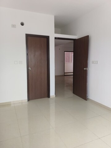 Room in 3 BHK Apartment at Endeco TS Heights, Moti Nagar – for Sale