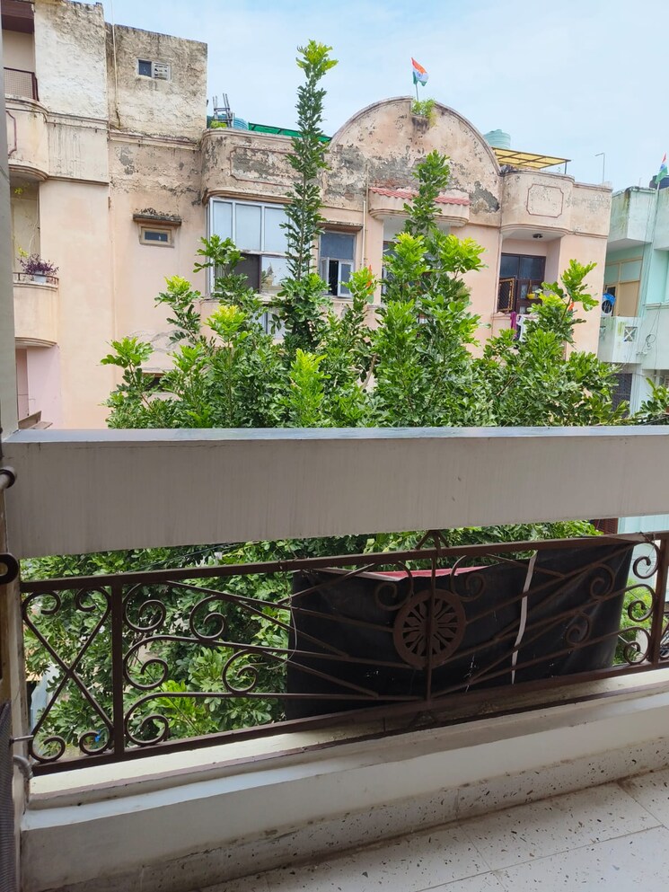 Balcony, new-friends-colony 3 Bedroom 100 Sq.Ft. Independent House In Sanjay Nagar Ghaziabad 9460921