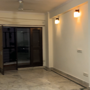 Room in 2 BHK Apartment at Omaxe Green Valley Villa, Gurukul Road – for Rent