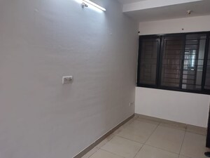 Room in 2.5 BHK Apartment at Nanded Lalit, Sinhagad Road – for Rent