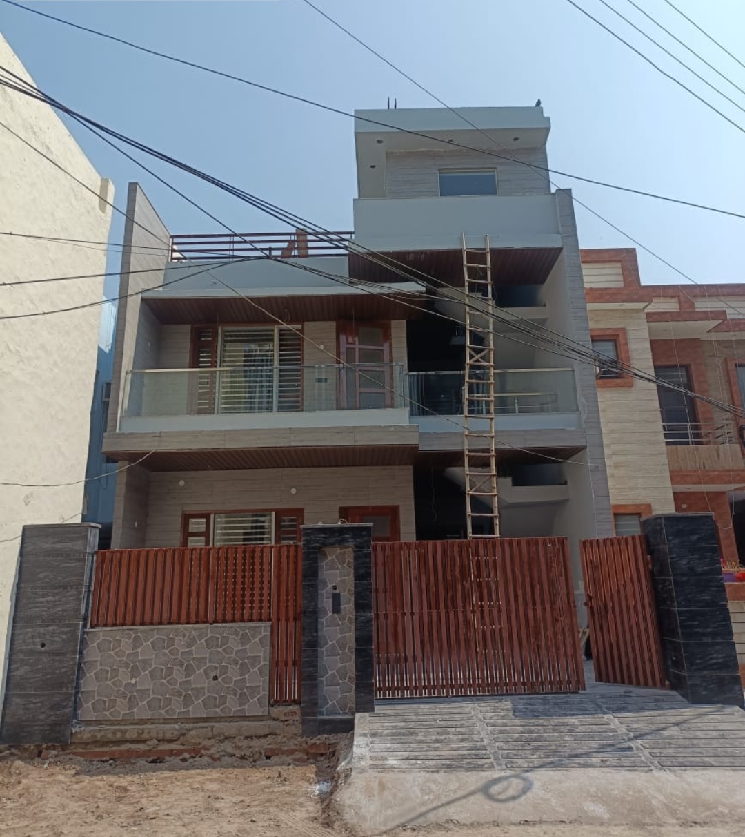 4 BHK + Pooja Room Independent House For Sale in Chaudhary Enclave Zirakpu