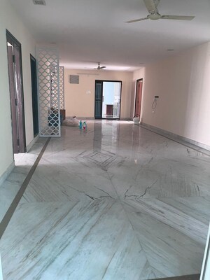 Room in 2 BHK Apartment at Manikonda – for Rent