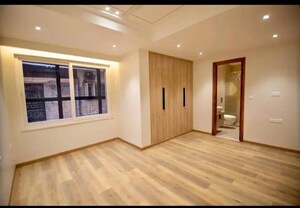 Room in 2 BHK Apartment at Agarwal Krish Garden, Nalasopara West – for Rent