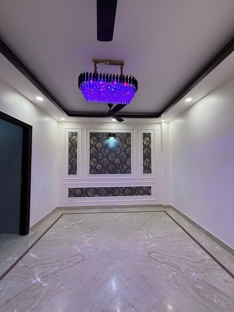 Room, govindpuri 3 Bedroom 900 Sq.Ft. Builder Floor In Govindpuri Delhi 9460979