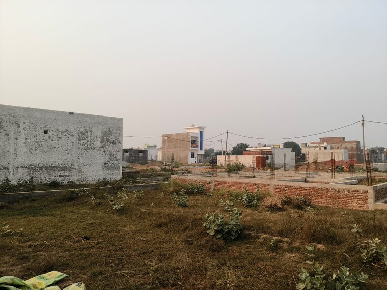 undefined, dhanauli  150 Sq.Yd. Plot In Dhanauli Agra 9460978