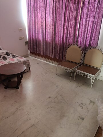 Master Bedroom in 4 BHK Builder Floor at Greater Kailash ii – for Rent