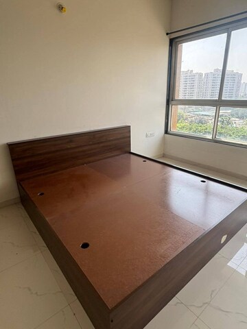 Room in 2 BHK Apartment at Kohinoor Zen Estate, Kharadi – for Rent