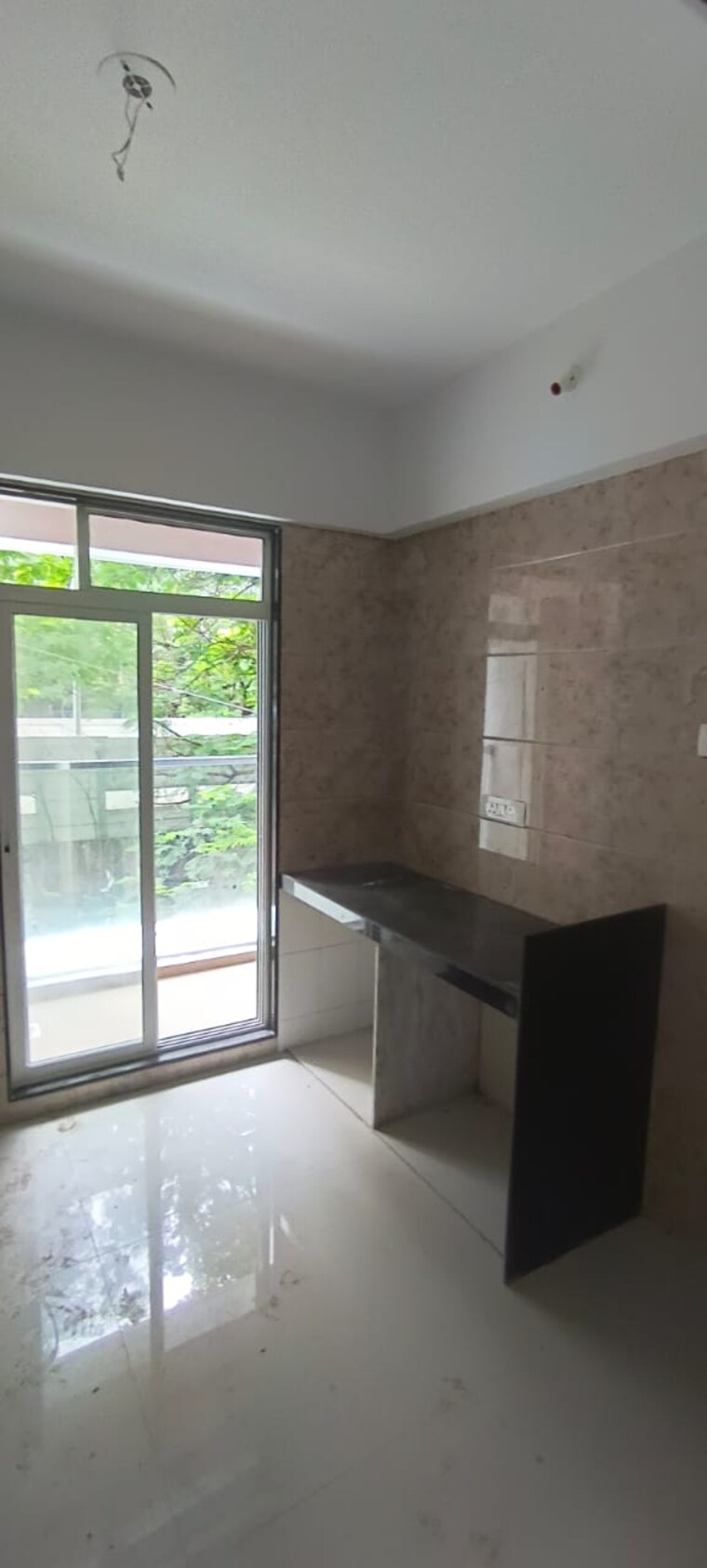 Room, naupada 1 RK 270 Sq.Ft. Apartment In Naupada Thane 9460998