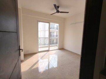 Room in 3 BHK Builder Floor at Signature Global Park 4 and 5, Sohna Sector 36 – for Rent