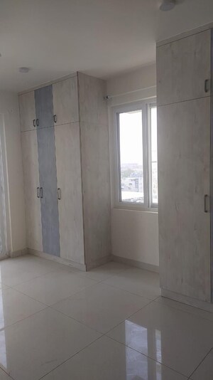 Room in 3 BHK Apartment at Trendset Jayabheri Elevate, Madhapur – for Rent