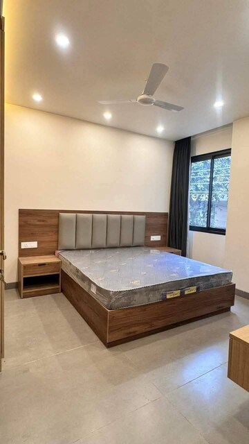 Bedroom in 1 BHK Builder Floor at Sector 48 – for Rent