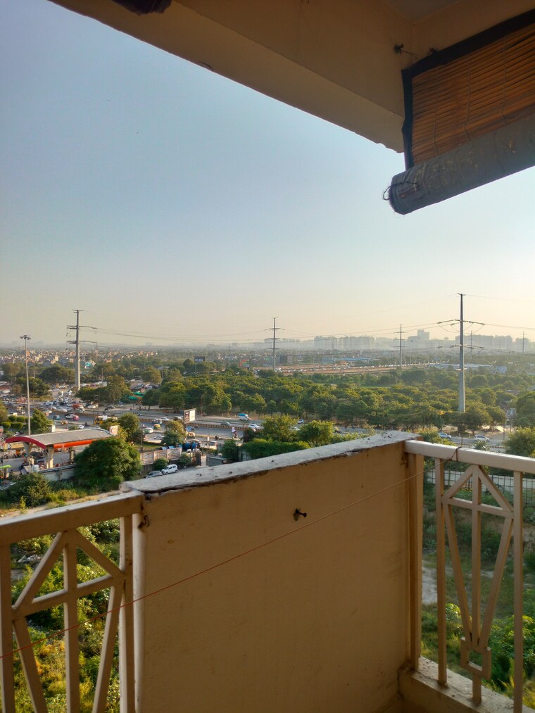 Swimming Pool, amrapali-dream-valley 3 Bedroom 1690 Sq.Ft. Villa In Tech Zone 4 Greater Noida Greater Noida 9461110