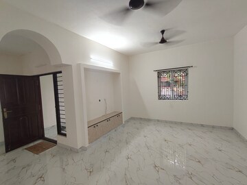 Room in 3 BHK Independent House at Nungambakkam – for Rent