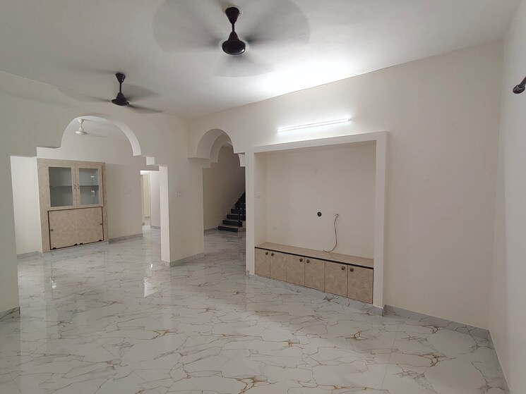 Room, nungambakkam 3 Bedroom 3000 Sq.Ft. Independent House In Nungambakkam Chennai 9461176