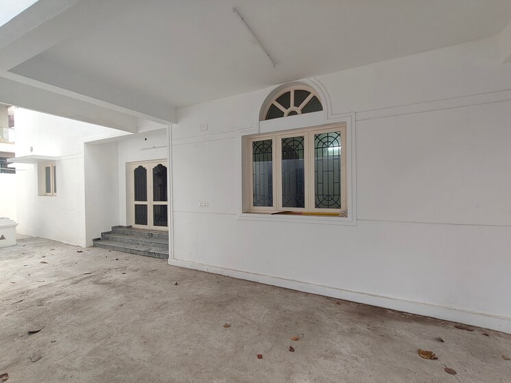 Room, nungambakkam 3 Bedroom 3000 Sq.Ft. Independent House In Nungambakkam Chennai 9461176