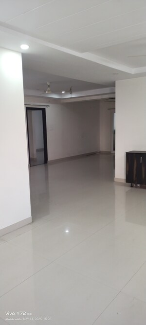 Room in 3 BHK Apartment at Pavani Laxmi Nivas, Madhapur – for Rent