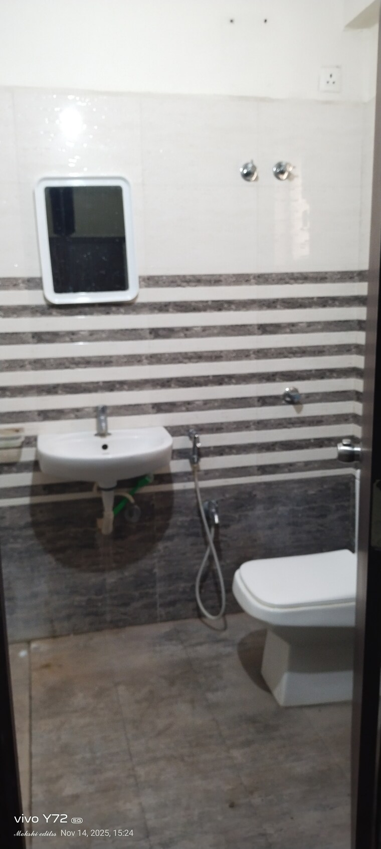 Bathroom, pavani-laxmi-nivas 3 Bedroom 2050 Sq.Ft. Apartment In Madhapur Hyderabad 9461150