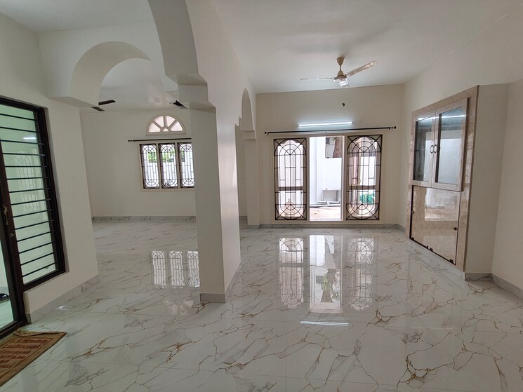 Room, nungambakkam 3 Bedroom 3000 Sq.Ft. Independent House In Nungambakkam Chennai 9461176