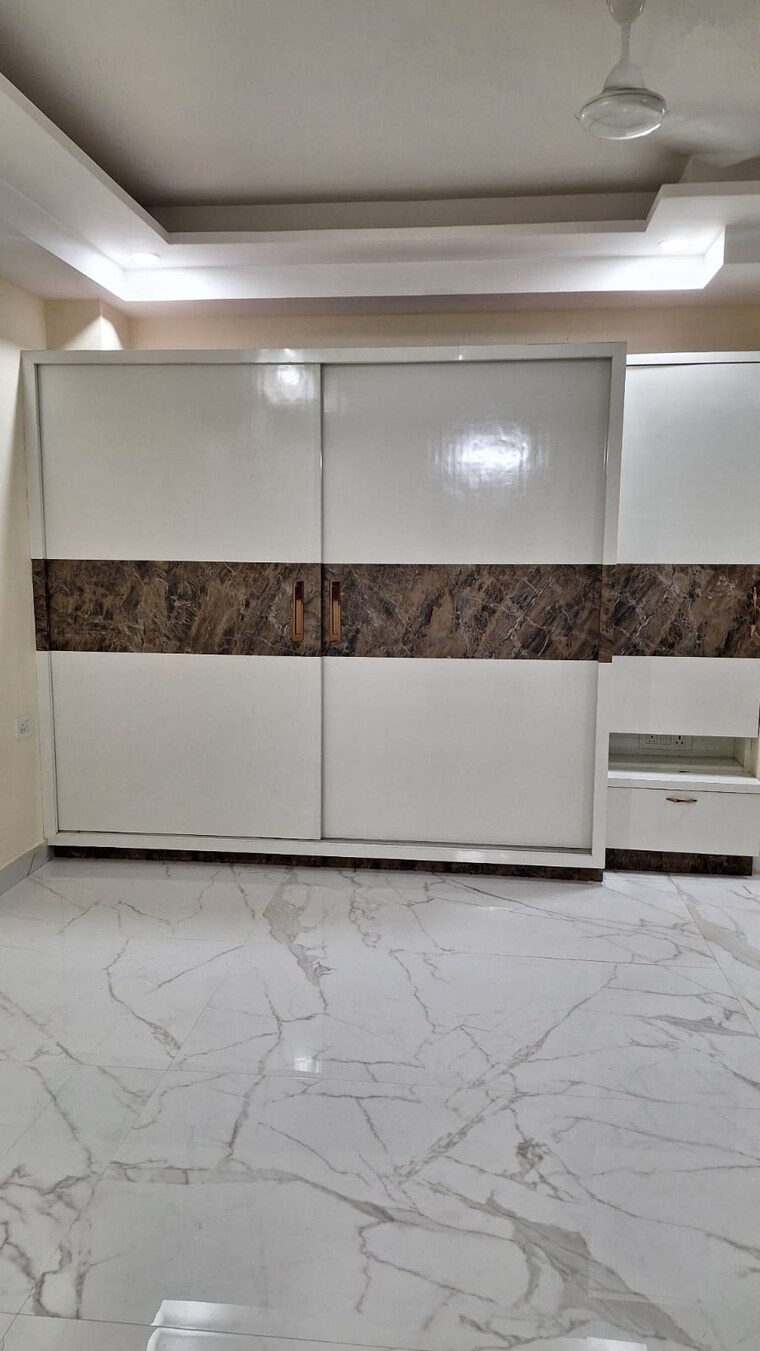 undefined, sector 31 3 Bedroom 2250 Sq.Ft. Builder Floor In Sector 31 Gurgaon 9461154