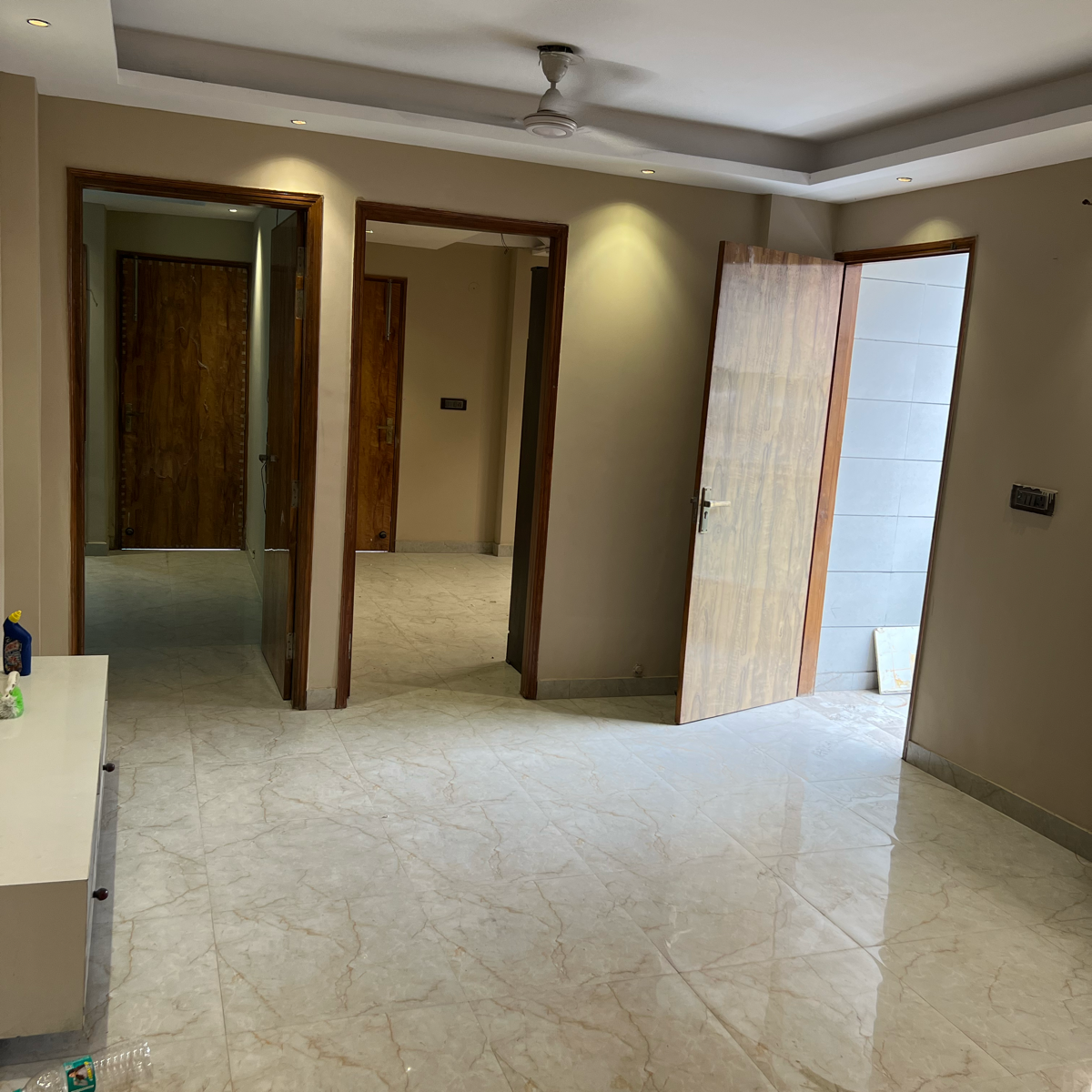6+ BHK Independent House For Sale in Dashrath Puri