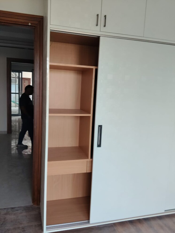 Room, sector 47 3 Bedroom 2223 Sq.Ft. Builder Floor In Sector 47 Gurgaon 9461168