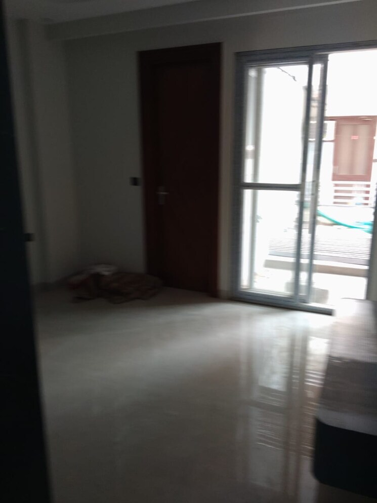 Room, sector 47 3 Bedroom 2223 Sq.Ft. Builder Floor In Sector 47 Gurgaon 9461168