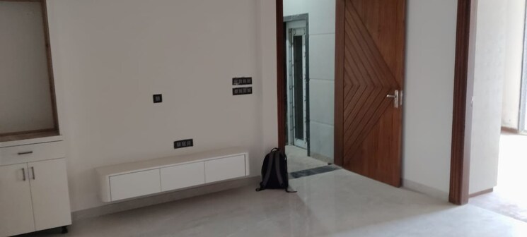 Room, sector 47 3 Bedroom 2223 Sq.Ft. Builder Floor In Sector 47 Gurgaon 9461168