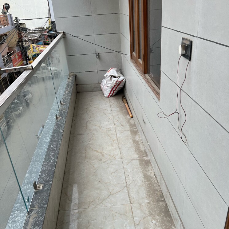 Balcony, nishant-park 3 Bedroom 1800 Sq.Ft. Apartment In Sector 15 Dwarka Delhi 9461190