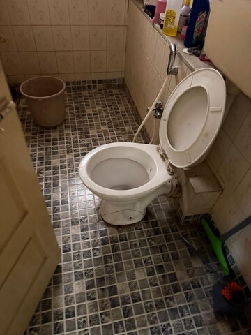 Bathroom in 2 BHK Apartment at Matunga West – for Rent