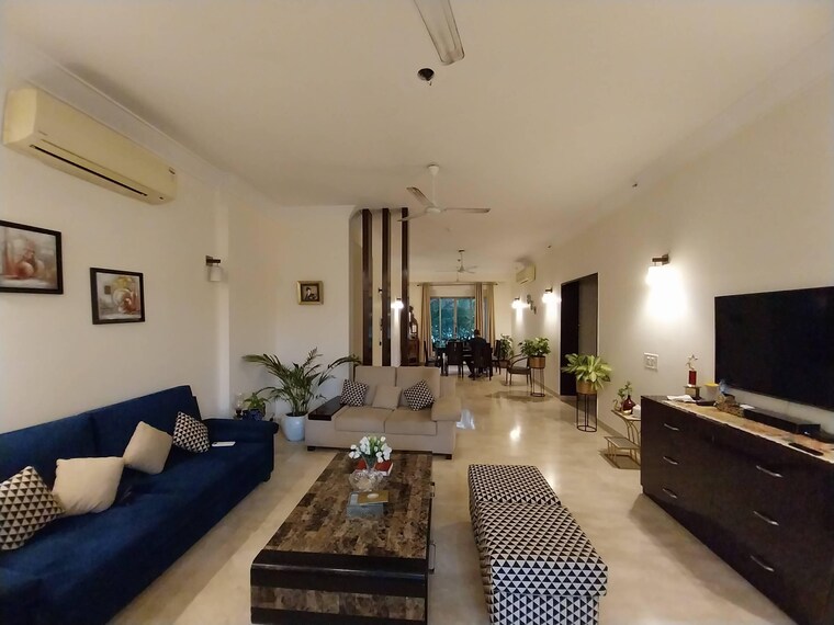 Living Room, parsvnath-exotica 3 Bedroom 3400 Sq.Ft. Apartment In Sector 53 Gurgaon 9461197