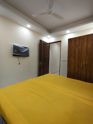 Room in 1 BHK Builder Floor at Sector 40 – for Rent